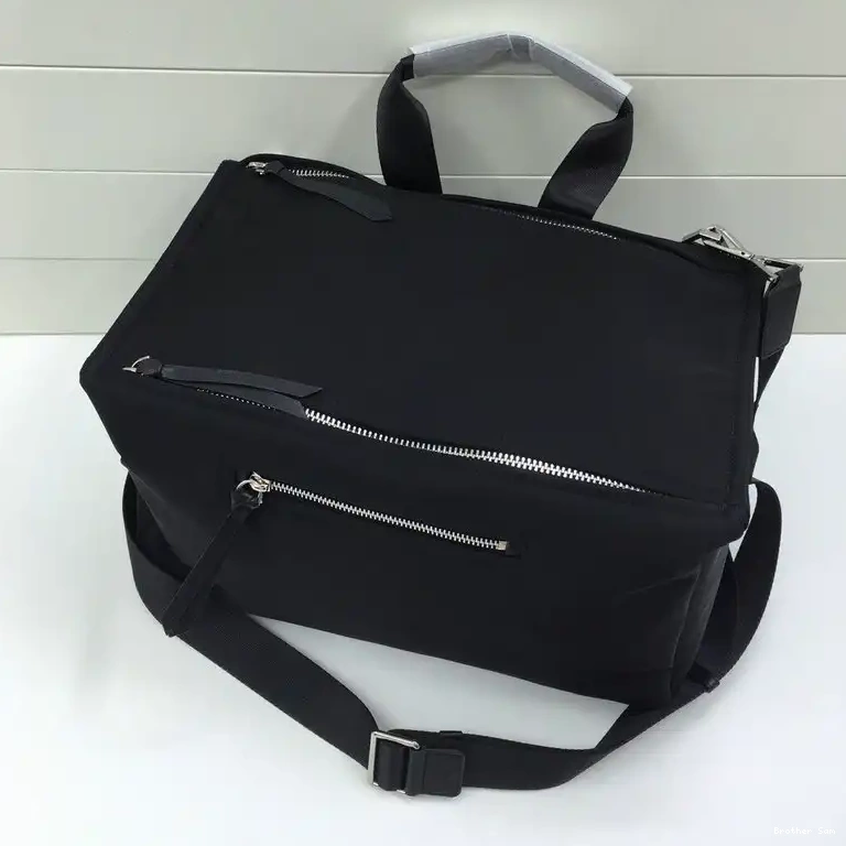 Brother Sam Yupoo Givenchy 20GV11179 Bag 0804
